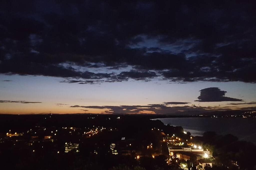 Bellavista La Tua Romantica Vacanza Sul Trasimeno Кастильоне-дель-Лаго Экстерьер фото
